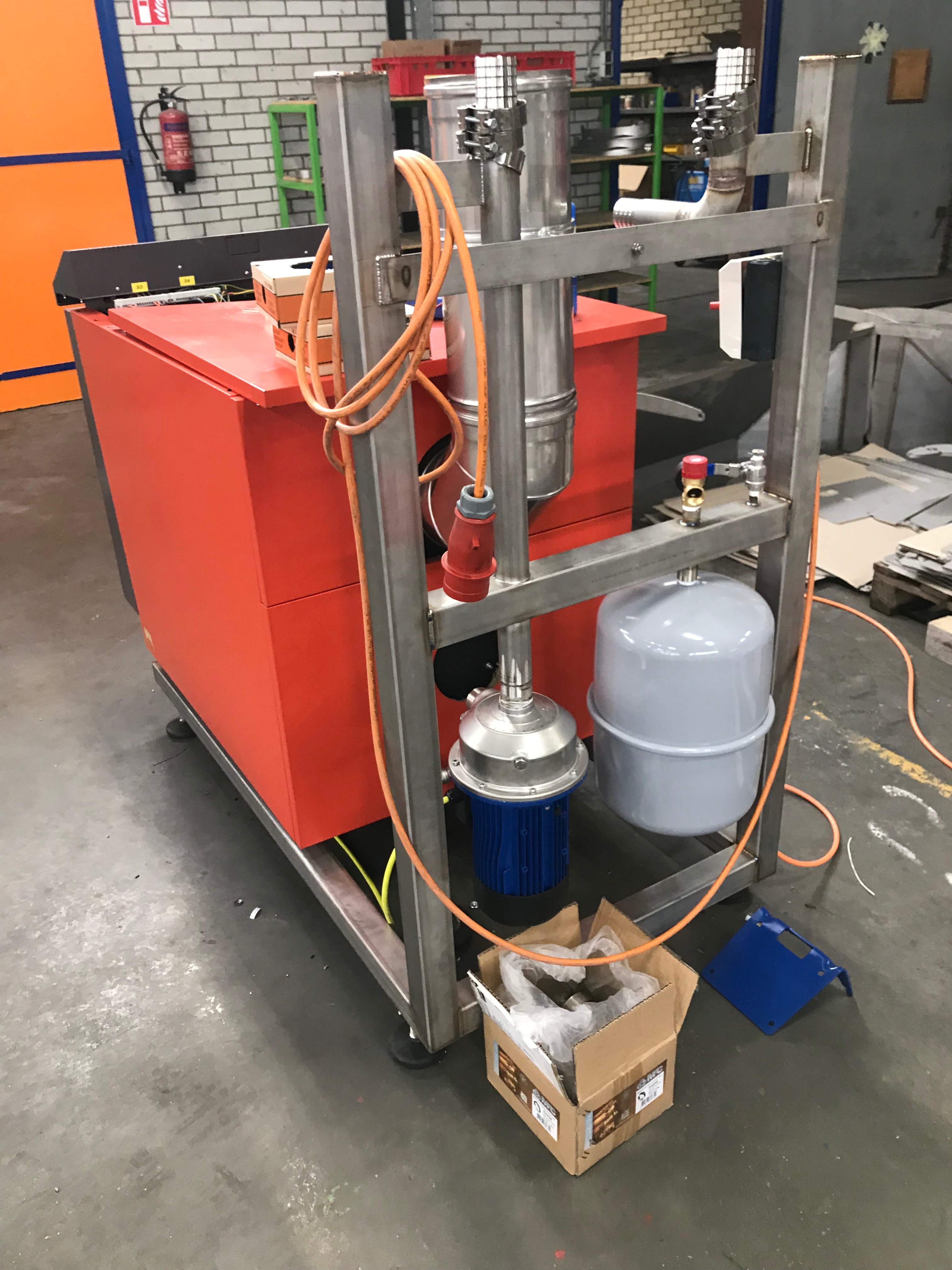 Hot Water Boiler Pluck & Play - Dutch Poultry Technology